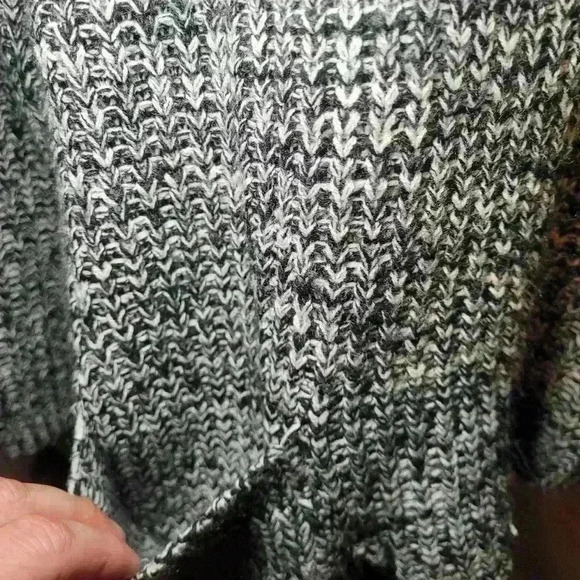 Hannah kitted long sleeve sweater size large - Picture 2 of 6